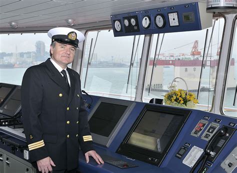 cargo ship baltimore captain